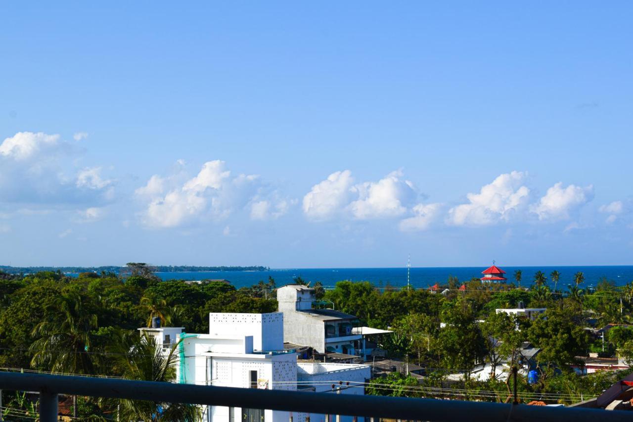 Catamaran6 Guest Inn Тринкомале Екстериор снимка